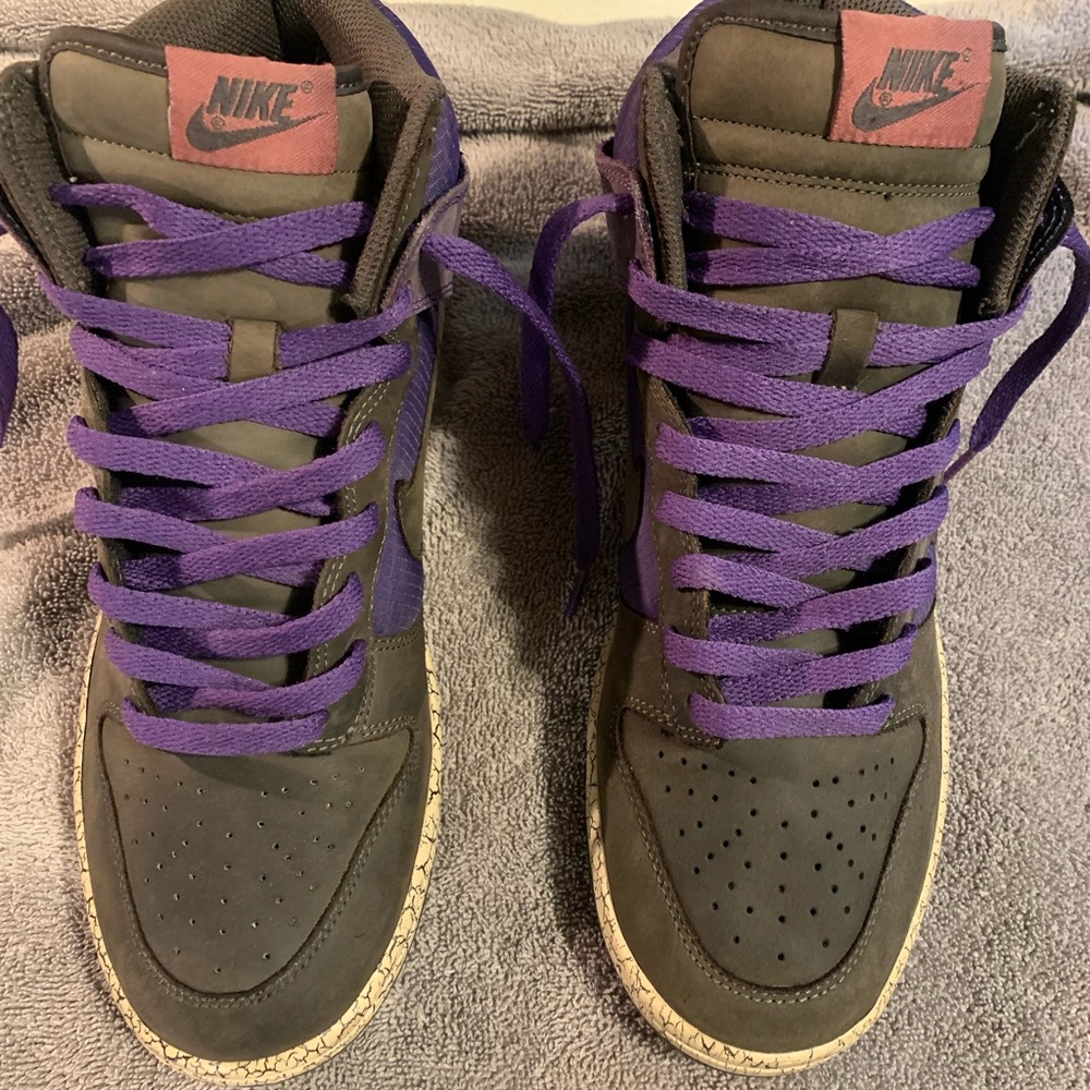 2007 vintage Nike Dunk “Earthquake” mens US 9.5